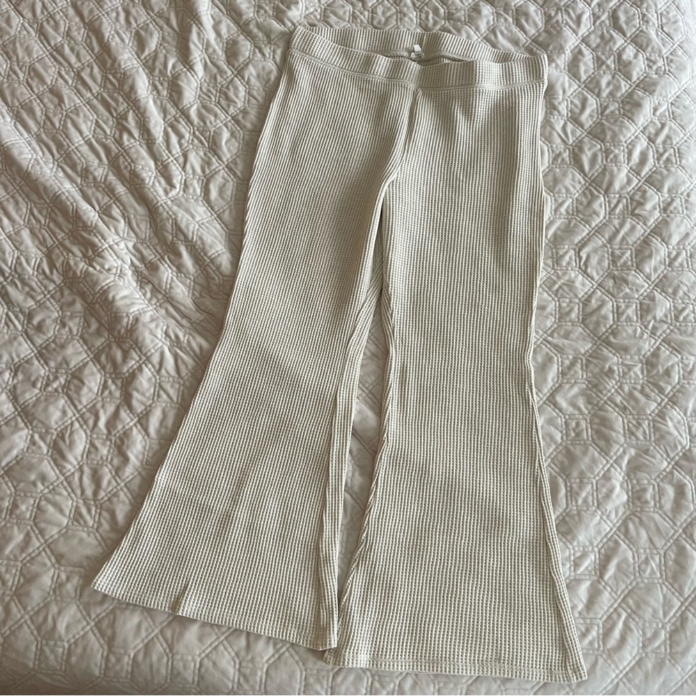 AERIE WAFFLE HIGH WAISTED FLARE PANT in 
Color: Heather Frost Size: XXL
